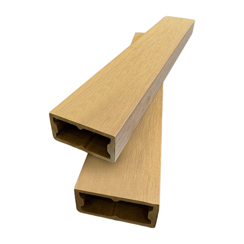 Tube ASA/PVC de qualité supérieure protégé contre les UV, conçu pour les panneaux décoratifs extérieurs et les installations de bâtiments à fort impact
