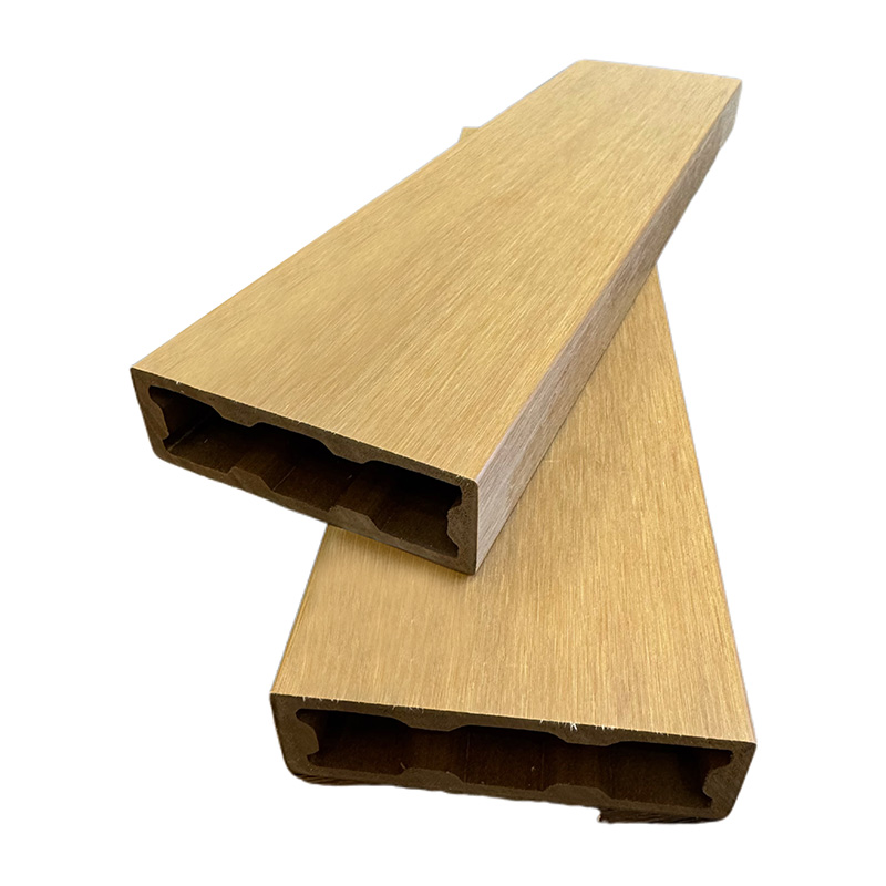 Tube ASA/PVC résistant aux intempéries développé pour un revêtement de mur extérieur durable et des installations continues résistantes au climat